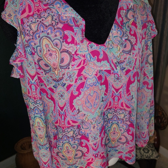 HOT PINK Paisley cold shoulder top - Picture 5 of 6